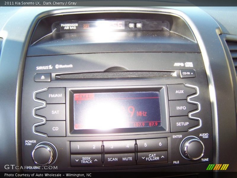Dark Cherry / Gray 2011 Kia Sorento LX