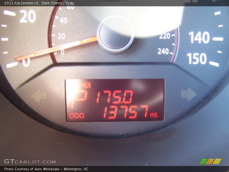 Dark Cherry / Gray 2011 Kia Sorento LX