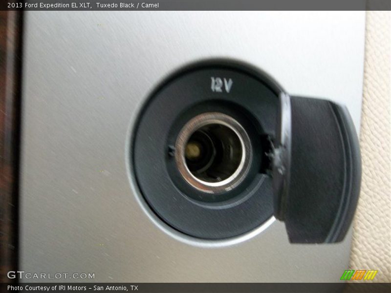 Tuxedo Black / Camel 2013 Ford Expedition EL XLT