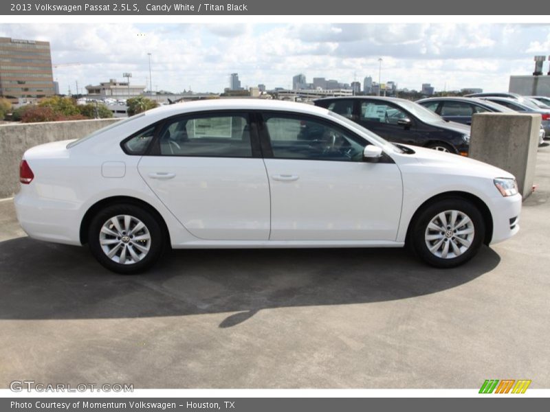 Candy White / Titan Black 2013 Volkswagen Passat 2.5L S