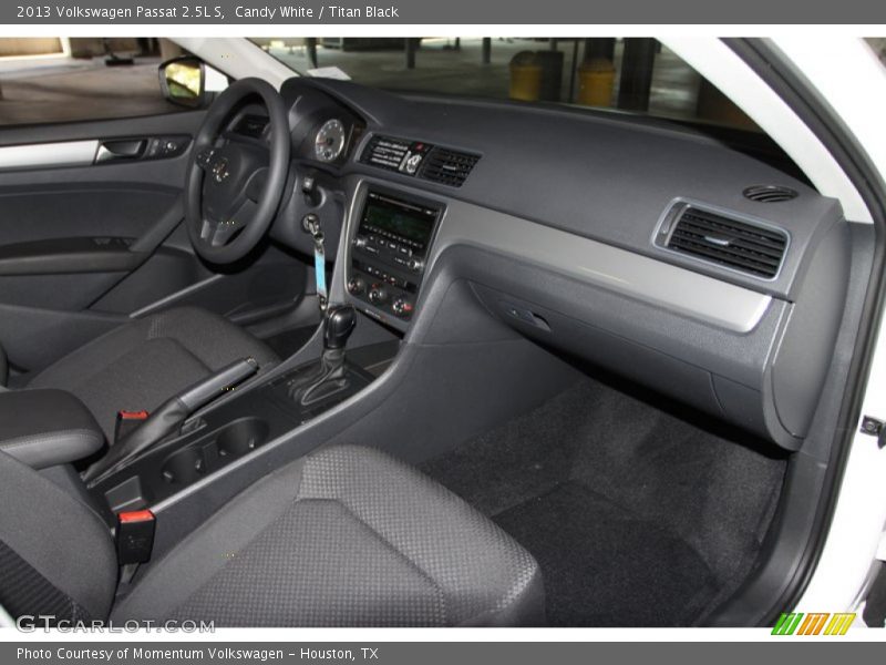 Candy White / Titan Black 2013 Volkswagen Passat 2.5L S