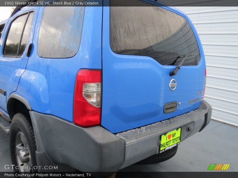 Shock Blue / Gray Celadon 2002 Nissan Xterra SE V6