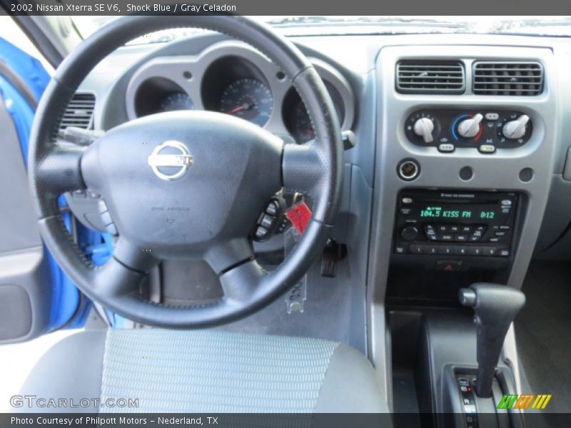 Shock Blue / Gray Celadon 2002 Nissan Xterra SE V6