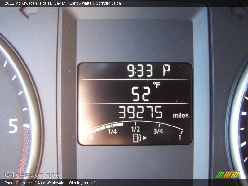 Candy White / Cornsilk Beige 2012 Volkswagen Jetta TDI Sedan