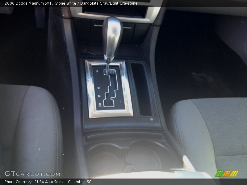 Stone White / Dark Slate Gray/Light Graystone 2006 Dodge Magnum SXT