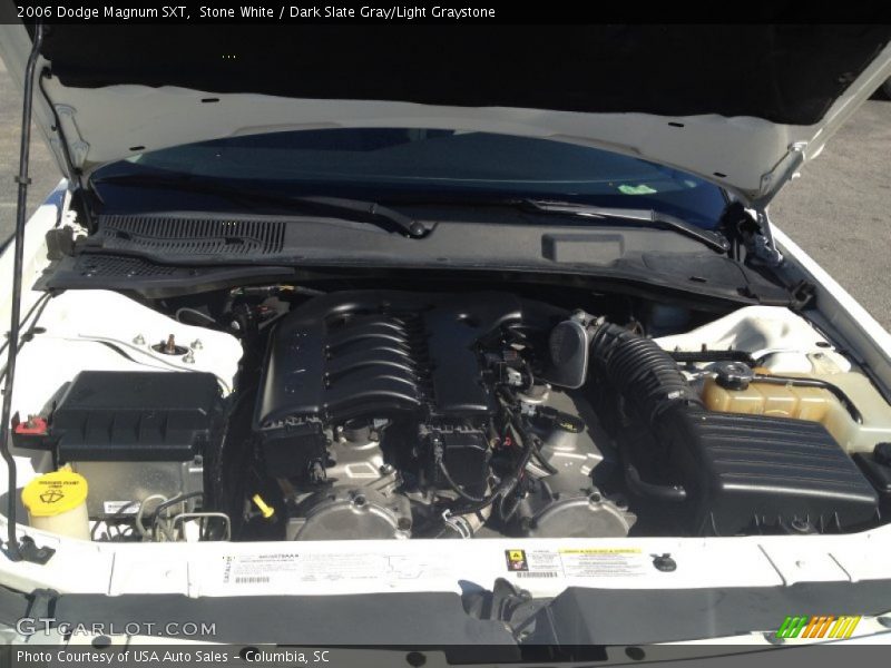 Stone White / Dark Slate Gray/Light Graystone 2006 Dodge Magnum SXT