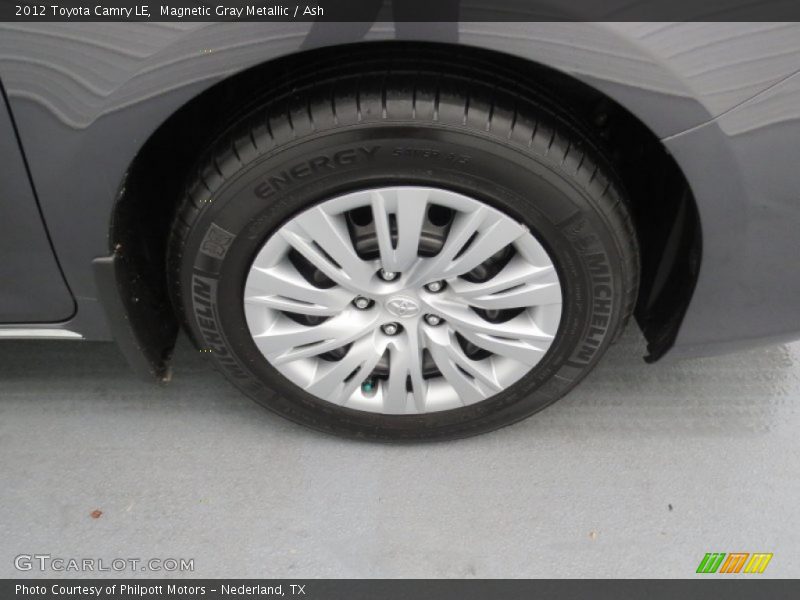 Magnetic Gray Metallic / Ash 2012 Toyota Camry LE