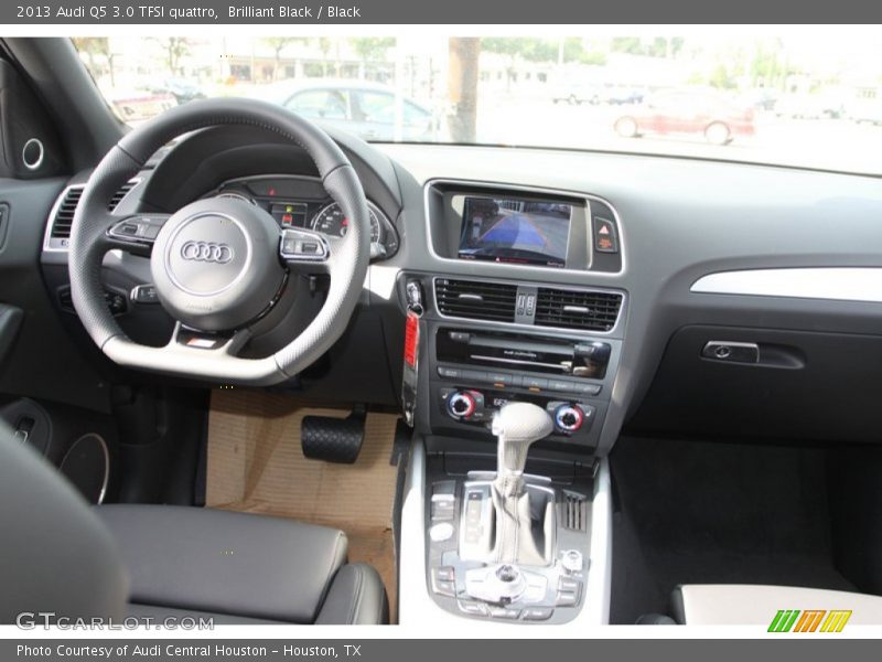 Dashboard of 2013 Q5 3.0 TFSI quattro