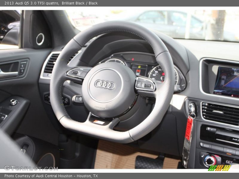  2013 Q5 3.0 TFSI quattro Steering Wheel