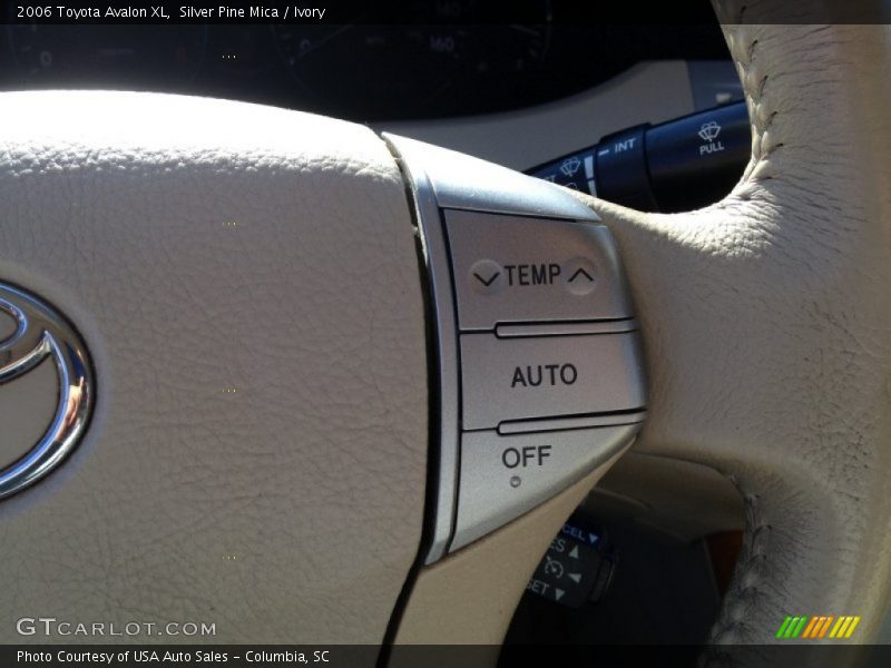 Silver Pine Mica / Ivory 2006 Toyota Avalon XL