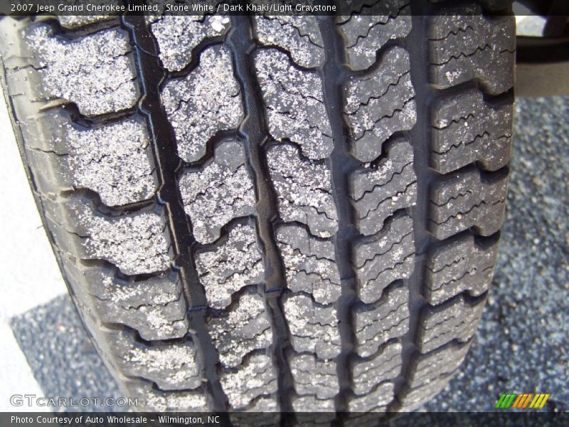 Stone White / Dark Khaki/Light Graystone 2007 Jeep Grand Cherokee Limited