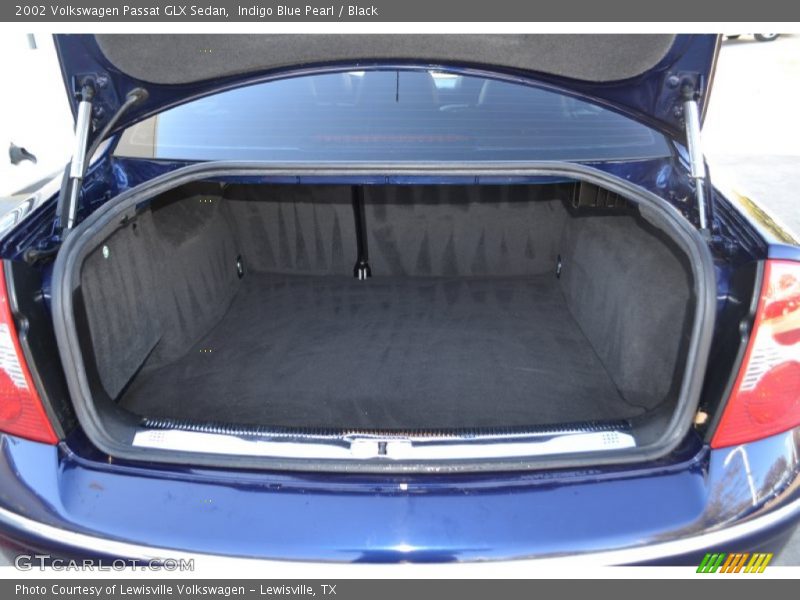 Indigo Blue Pearl / Black 2002 Volkswagen Passat GLX Sedan