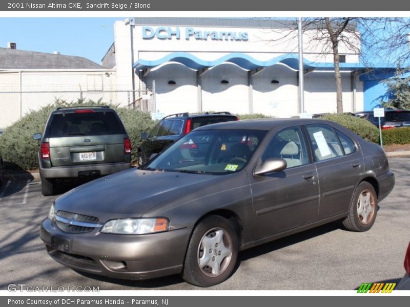 Sandrift Beige / Blond 2001 Nissan Altima GXE
