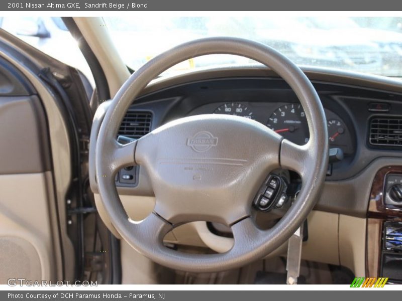 Sandrift Beige / Blond 2001 Nissan Altima GXE