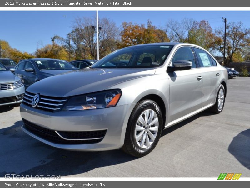 Tungsten Silver Metallic / Titan Black 2013 Volkswagen Passat 2.5L S