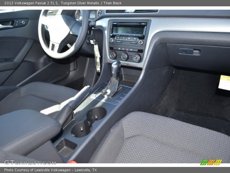 Tungsten Silver Metallic / Titan Black 2013 Volkswagen Passat 2.5L S