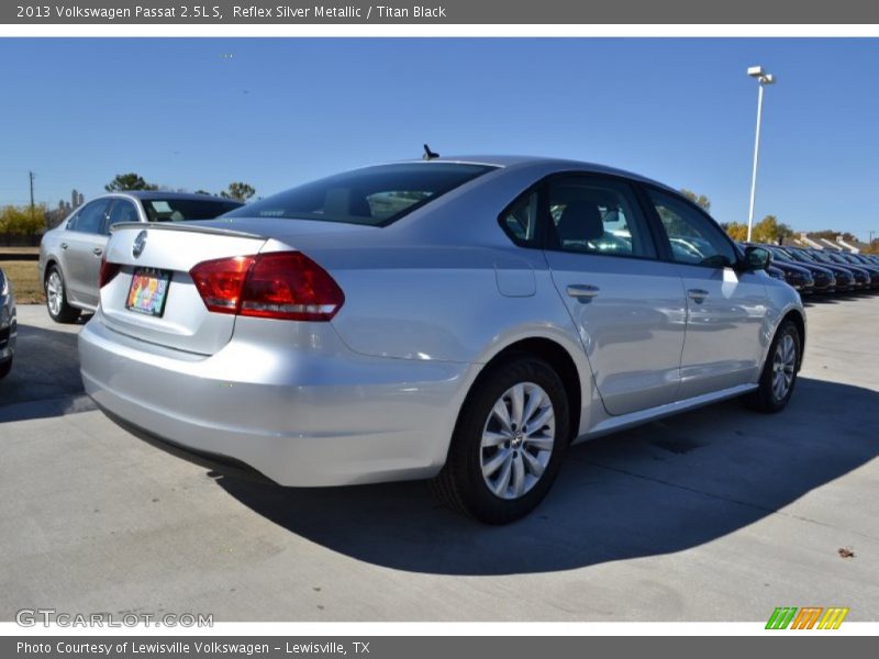 Reflex Silver Metallic / Titan Black 2013 Volkswagen Passat 2.5L S