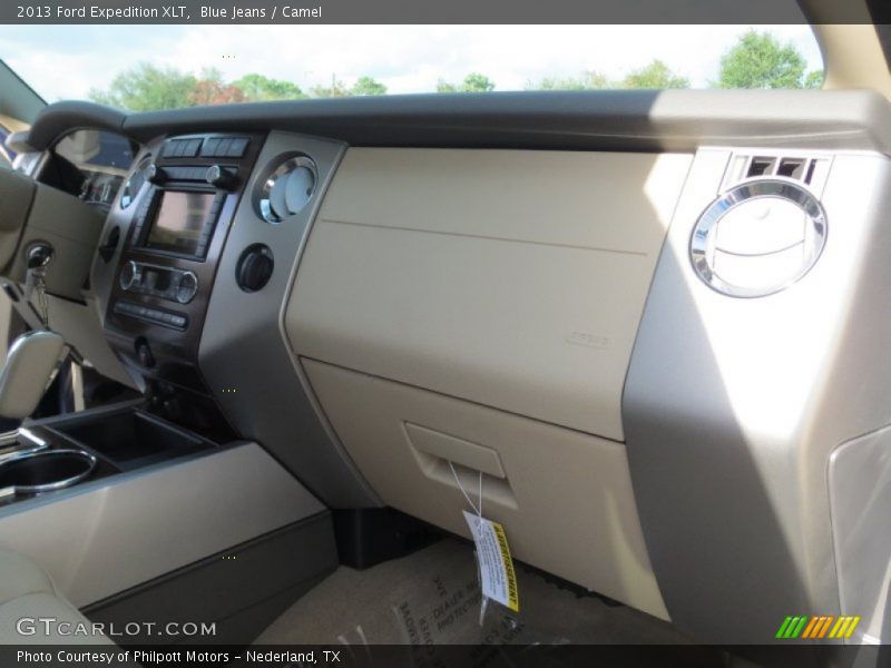 Blue Jeans / Camel 2013 Ford Expedition XLT