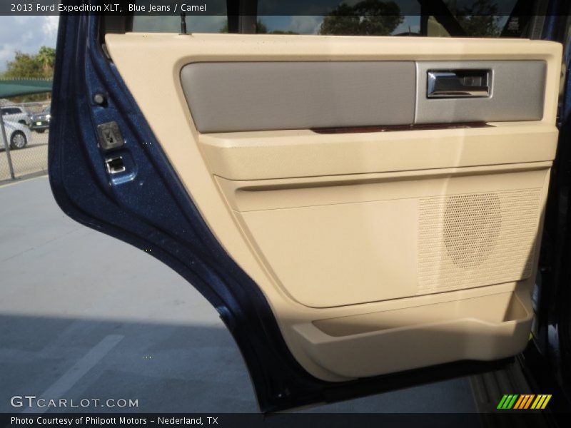Blue Jeans / Camel 2013 Ford Expedition XLT