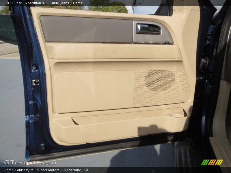 Blue Jeans / Camel 2013 Ford Expedition XLT