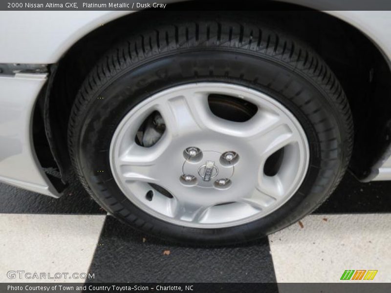  2000 Altima GXE Wheel