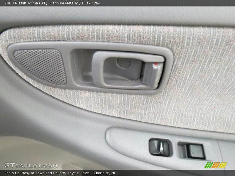 Platinum Metallic / Dusk Gray 2000 Nissan Altima GXE
