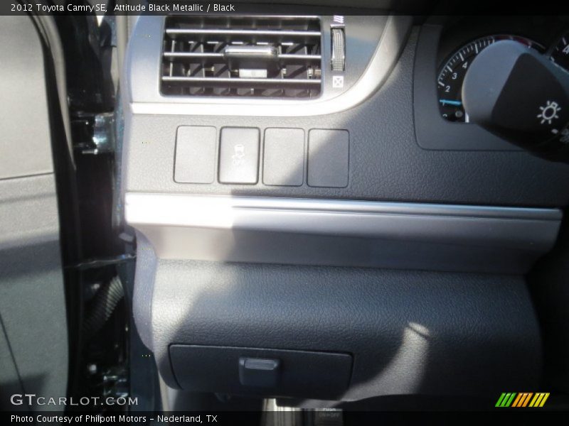 Attitude Black Metallic / Black 2012 Toyota Camry SE