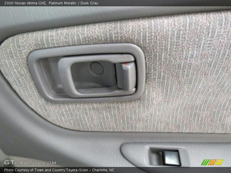 Platinum Metallic / Dusk Gray 2000 Nissan Altima GXE