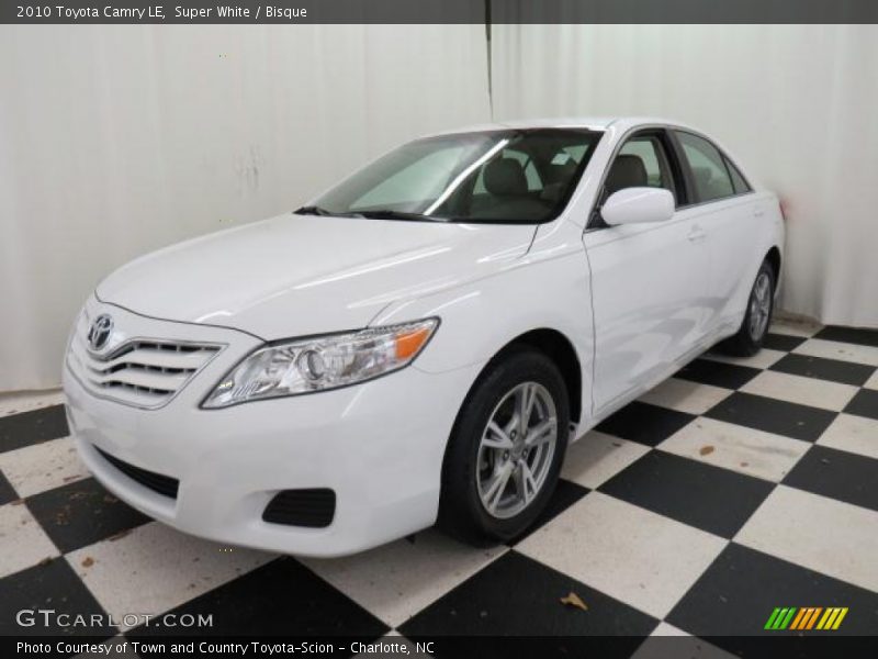 Super White / Bisque 2010 Toyota Camry LE