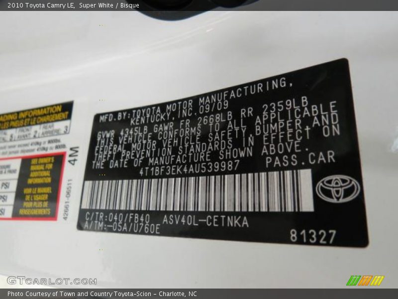 Super White / Bisque 2010 Toyota Camry LE