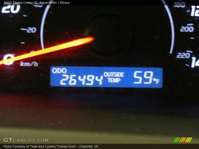 Super White / Bisque 2010 Toyota Camry LE