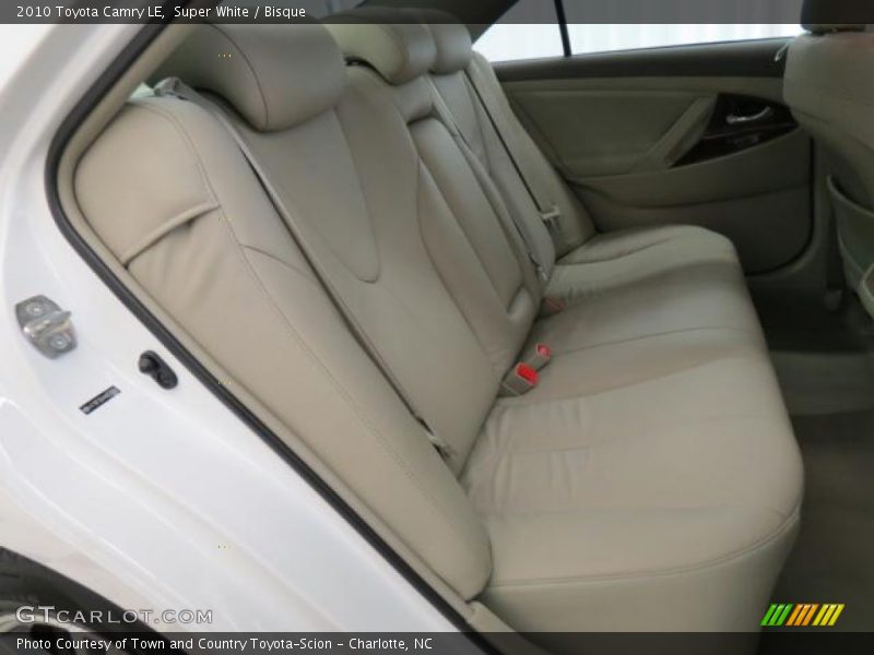 Super White / Bisque 2010 Toyota Camry LE