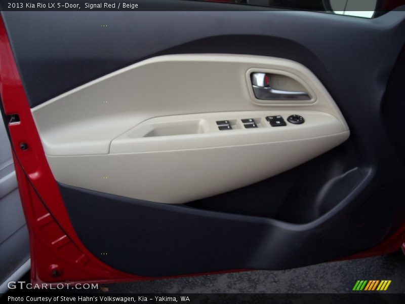 Door Panel of 2013 Rio LX 5-Door