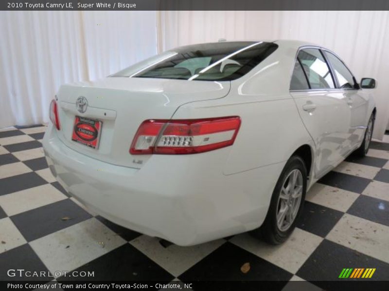 Super White / Bisque 2010 Toyota Camry LE