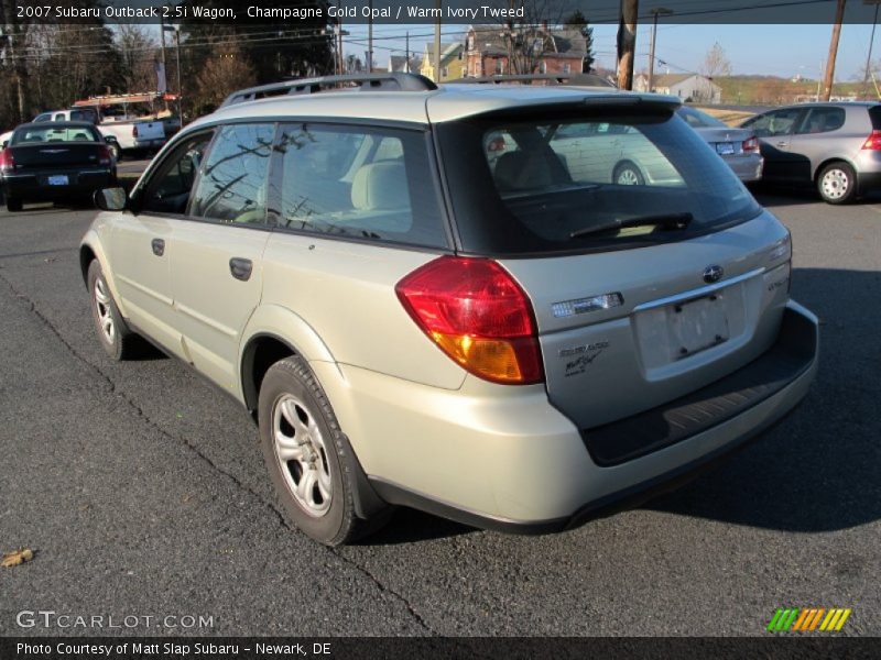 Champagne Gold Opal / Warm Ivory Tweed 2007 Subaru Outback 2.5i Wagon