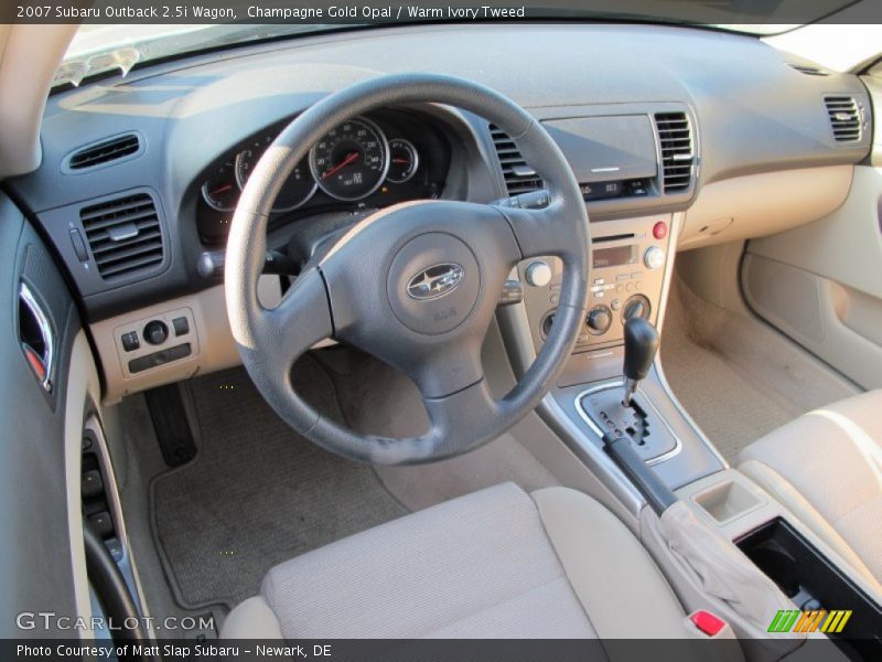 Champagne Gold Opal / Warm Ivory Tweed 2007 Subaru Outback 2.5i Wagon
