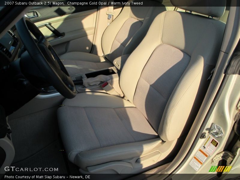 Champagne Gold Opal / Warm Ivory Tweed 2007 Subaru Outback 2.5i Wagon