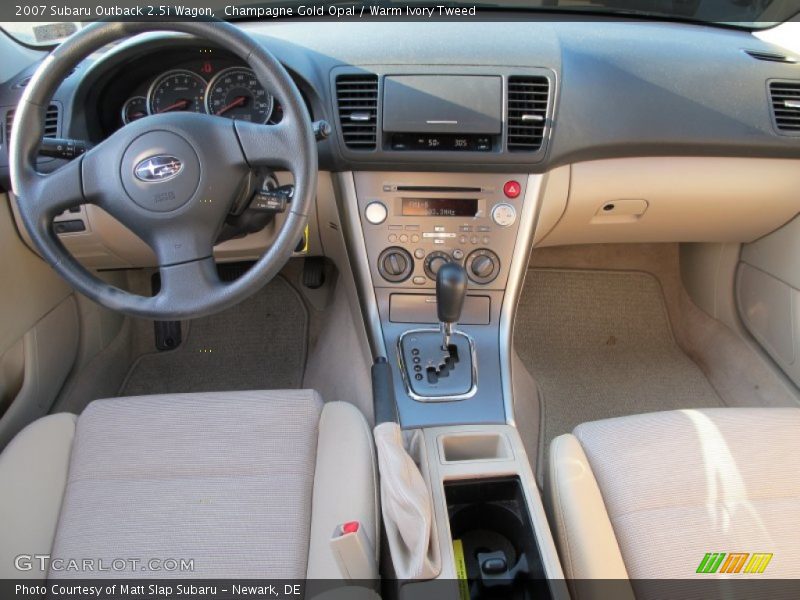 Champagne Gold Opal / Warm Ivory Tweed 2007 Subaru Outback 2.5i Wagon