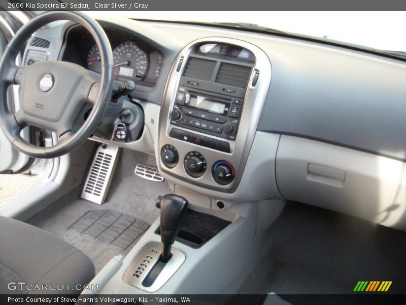 Dashboard of 2006 Spectra EX Sedan