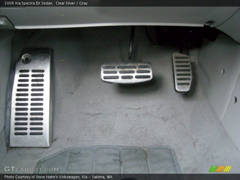 Clear Silver / Gray 2006 Kia Spectra EX Sedan