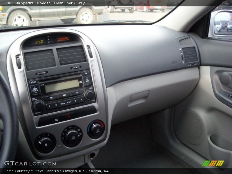 Clear Silver / Gray 2006 Kia Spectra EX Sedan