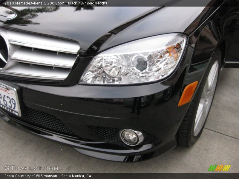 Black / Almond/Mocha 2010 Mercedes-Benz C 300 Sport