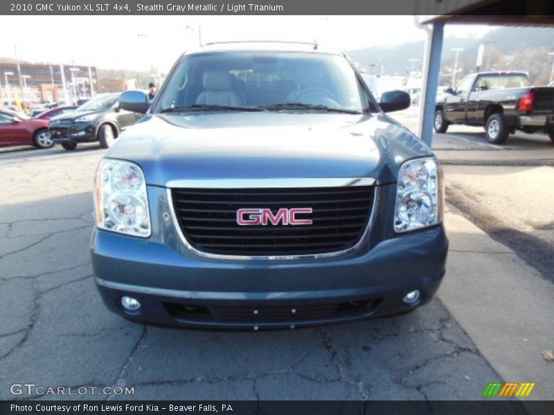 Stealth Gray Metallic / Light Titanium 2010 GMC Yukon XL SLT 4x4