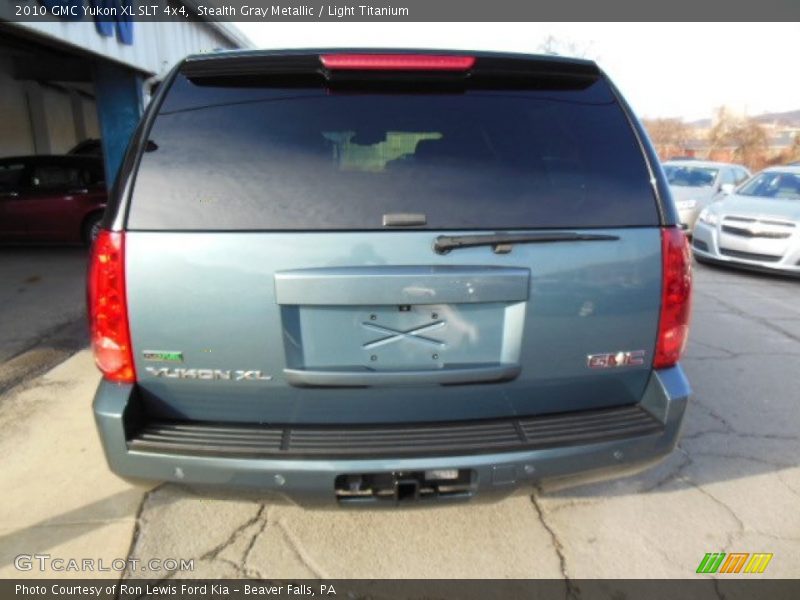 Stealth Gray Metallic / Light Titanium 2010 GMC Yukon XL SLT 4x4