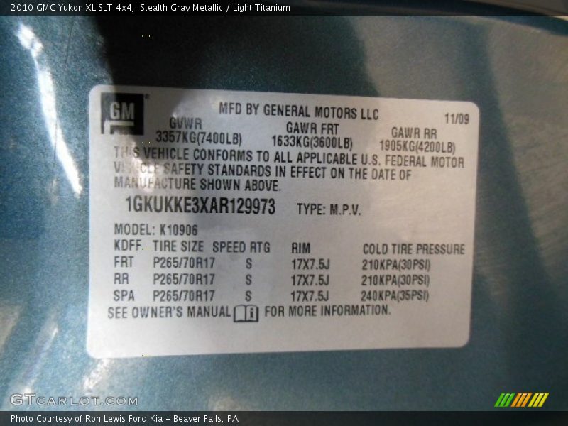 Stealth Gray Metallic / Light Titanium 2010 GMC Yukon XL SLT 4x4