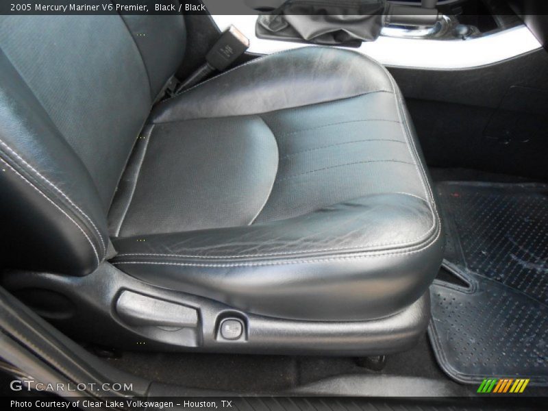 Front Seat of 2005 Mariner V6 Premier