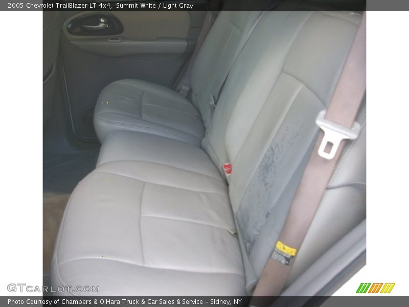 Summit White / Light Gray 2005 Chevrolet TrailBlazer LT 4x4
