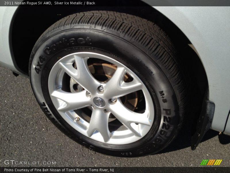 Silver Ice Metallic / Black 2011 Nissan Rogue SV AWD