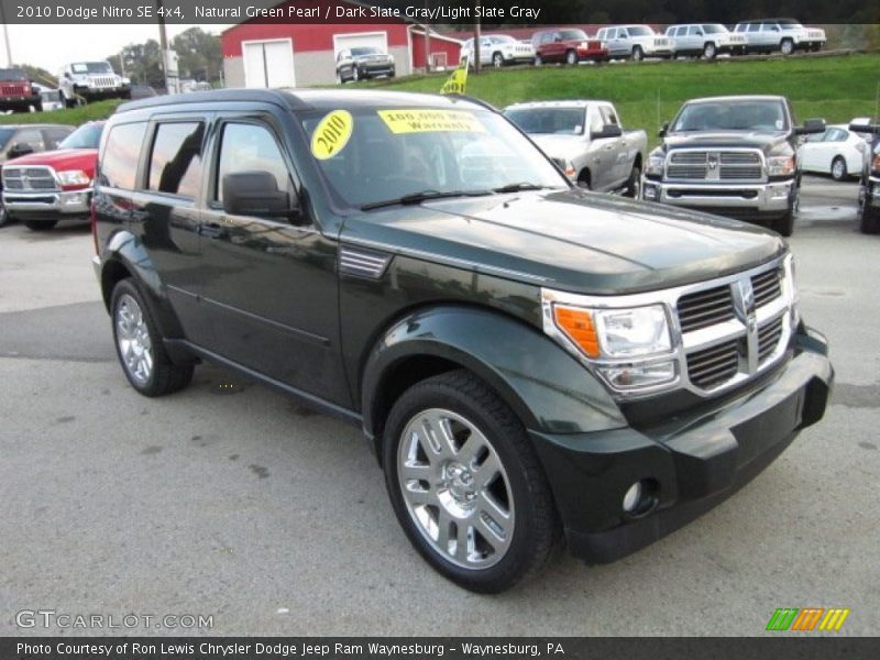 Front 3/4 View of 2010 Nitro SE 4x4