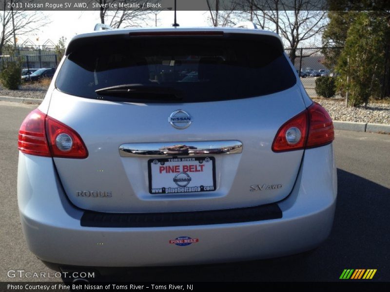 Silver Ice Metallic / Black 2011 Nissan Rogue SV AWD